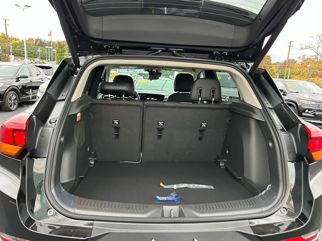 2026 Buick Encore GX Preferred Image 6 of 20