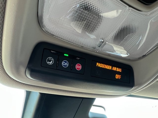 Vehicle image 15 of 24