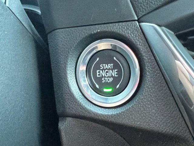 Vehicle image 18 of 24