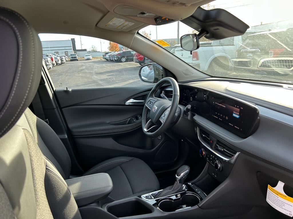 2026 Buick Encore GX Preferred Image 9 of 20