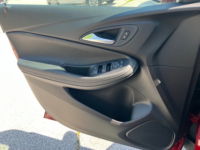 Vehicle image 14 of 25
