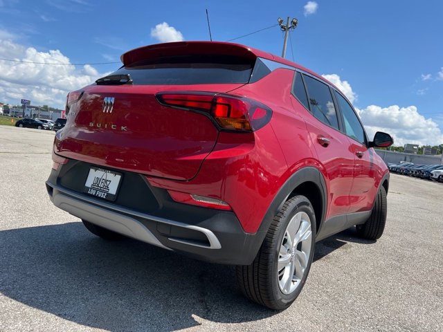 Vehicle image 4 of 25