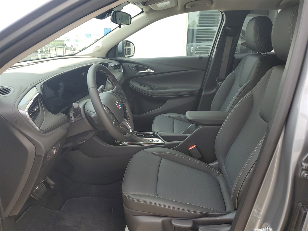 Vehicle image 12 of 15