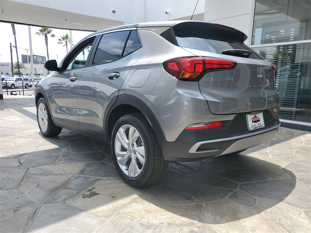 Vehicle image 4 of 15