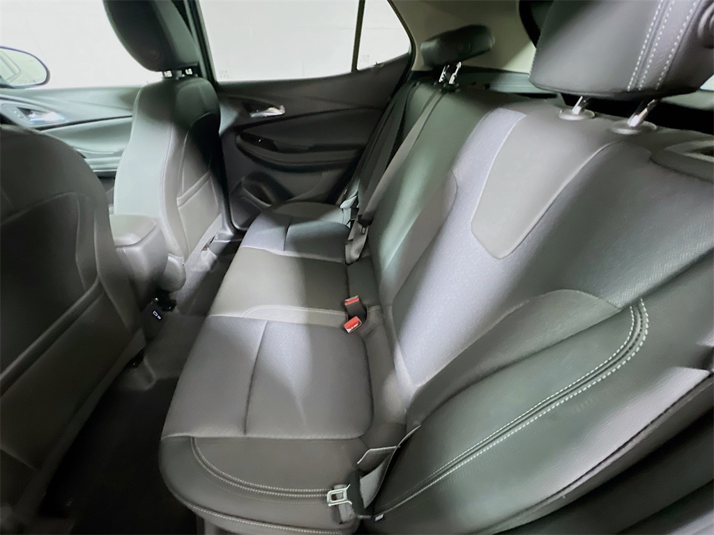 Vehicle image 11 of 31