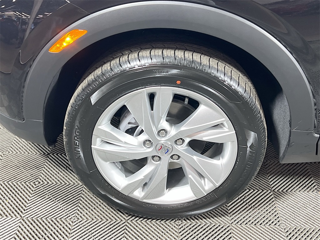 Vehicle image 9 of 31