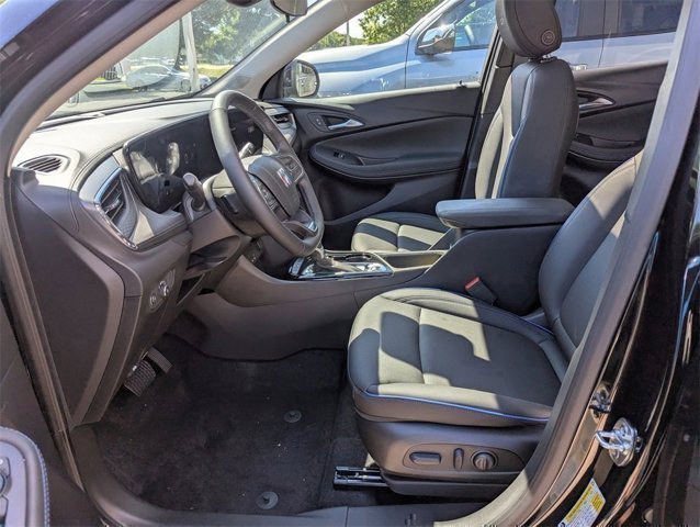 2026 Buick Encore GX Sport Touring Image 5 of 15