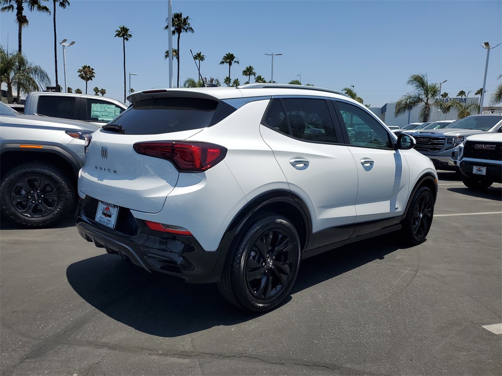 Vehicle image 3 of 22