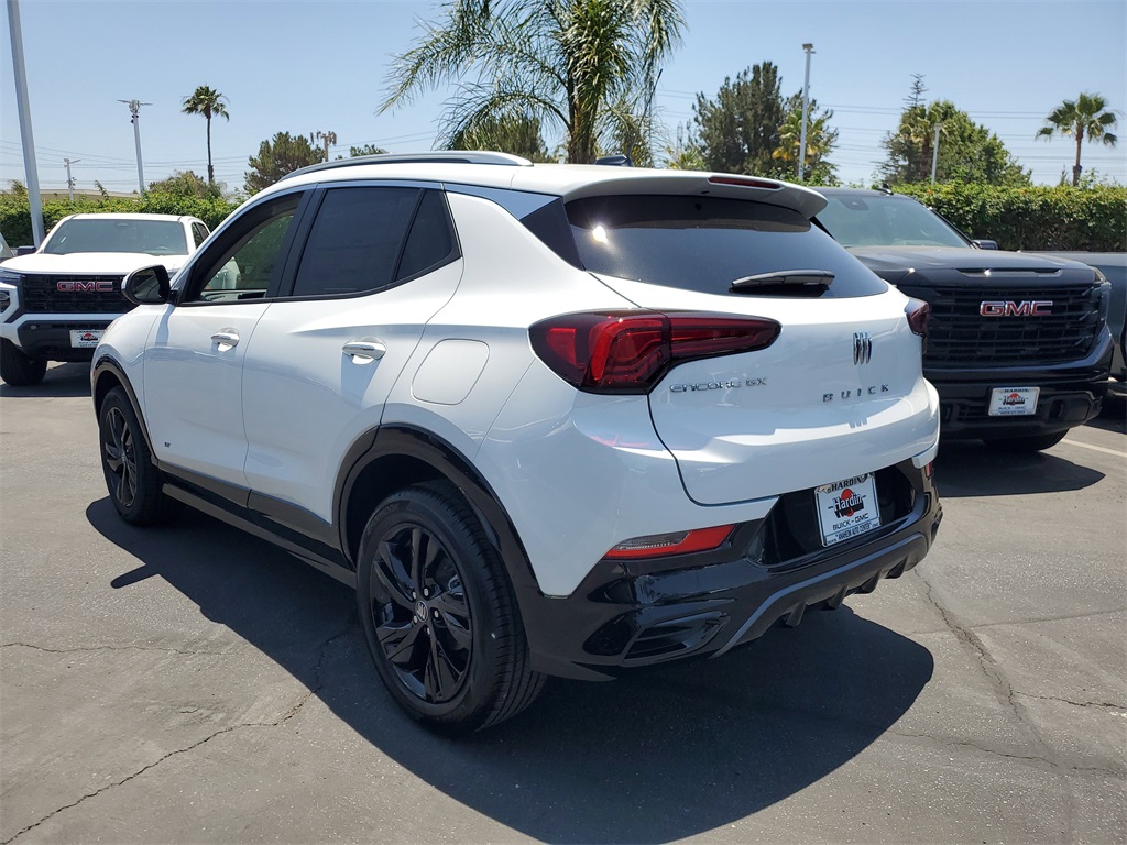 Vehicle image 4 of 22