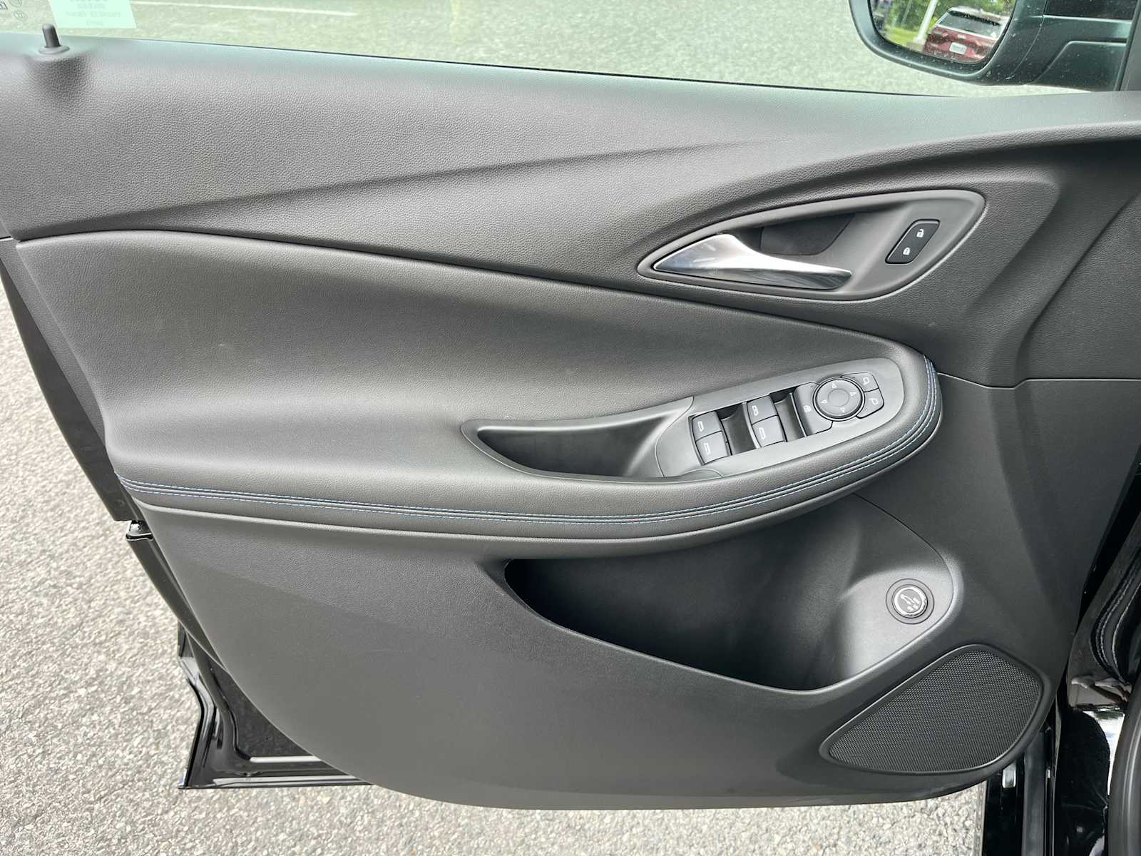 2026 Buick Encore GX Sport Touring Image 19 of 24