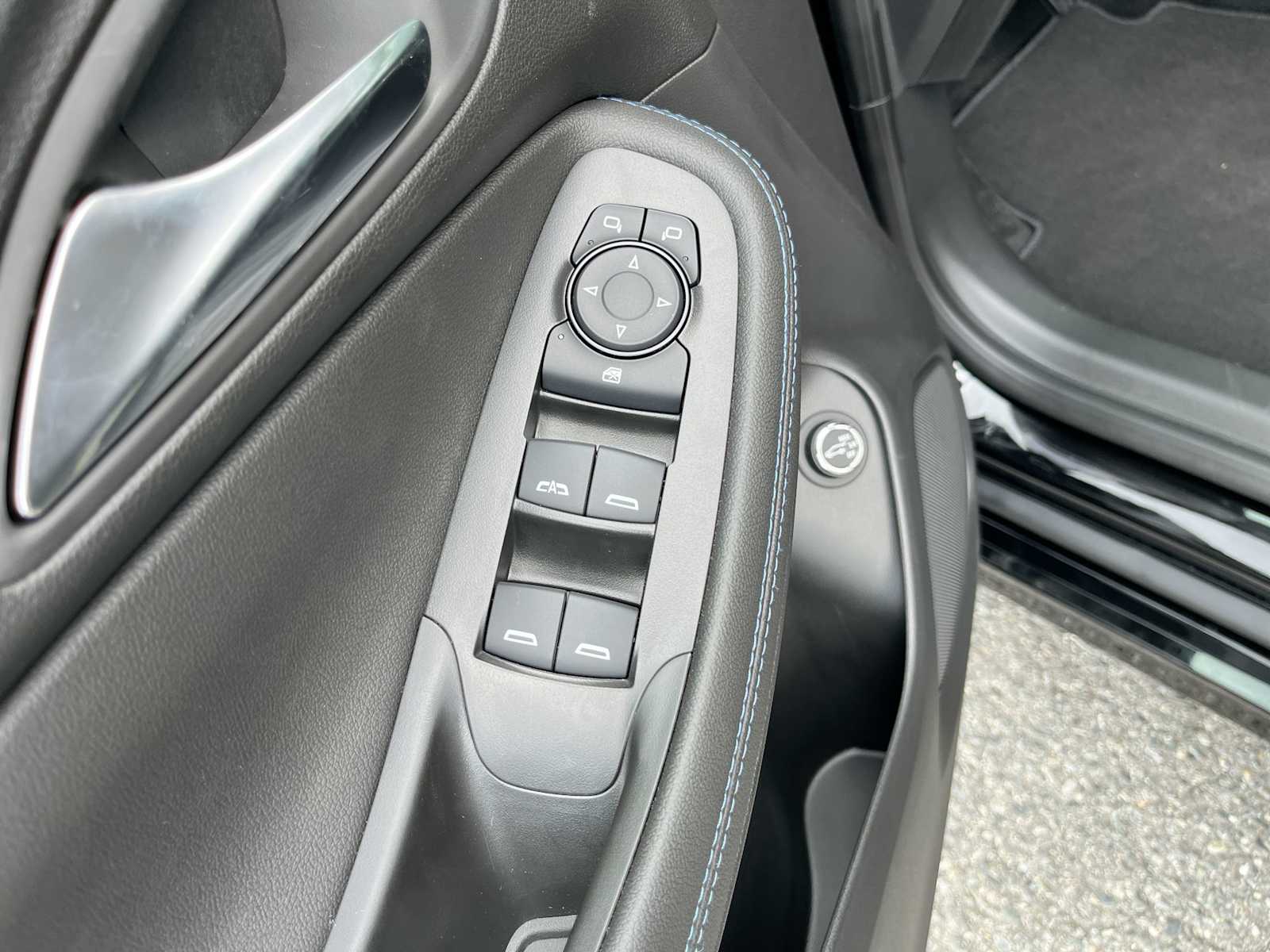 2026 Buick Encore GX Sport Touring Image 24 of 24