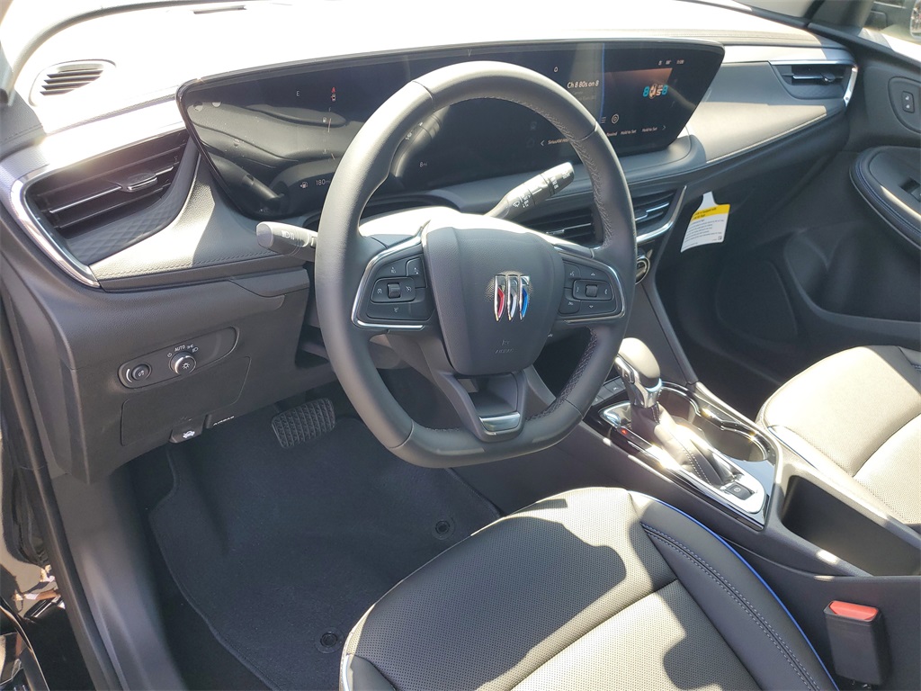 Vehicle image 11 of 18