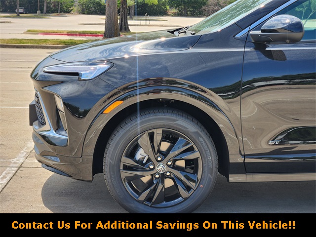 2026 Buick Encore GX Sport Touring Image 2 of 22