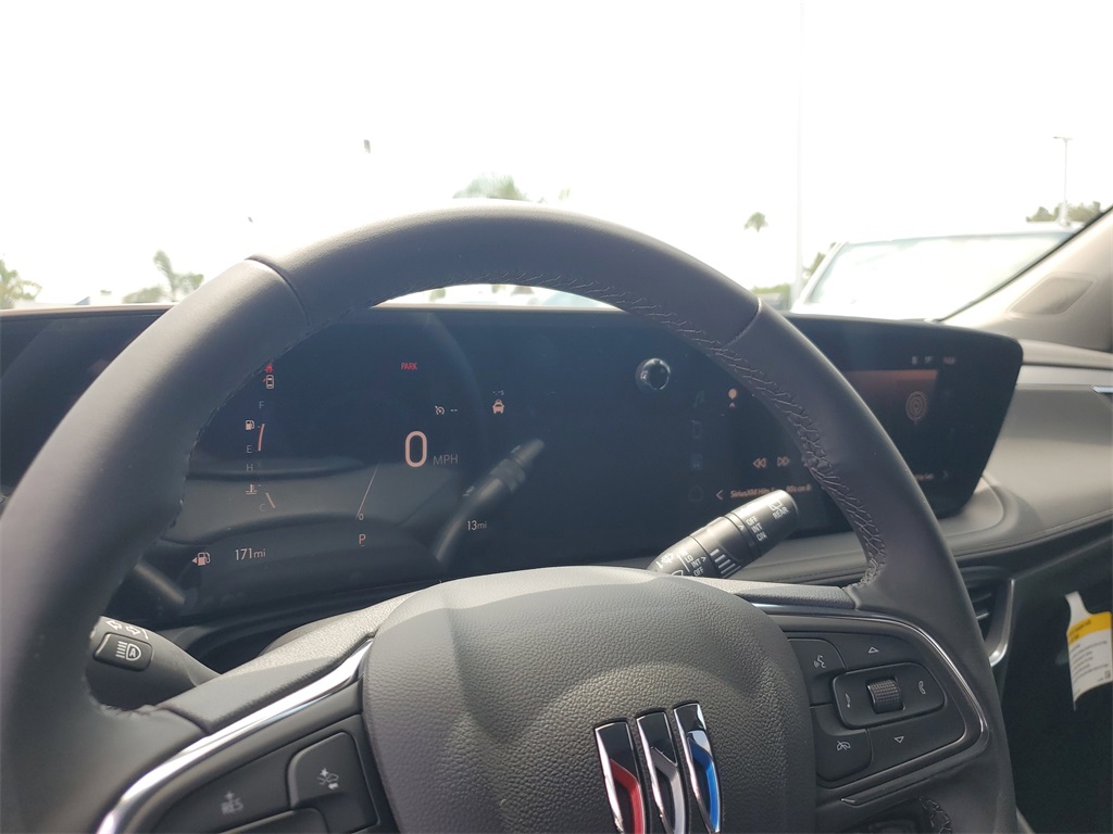 Vehicle image 11 of 16
