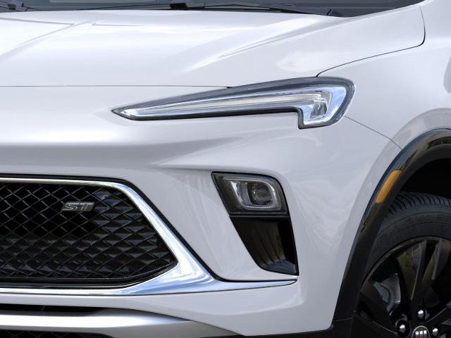 Vehicle image 10 of 24