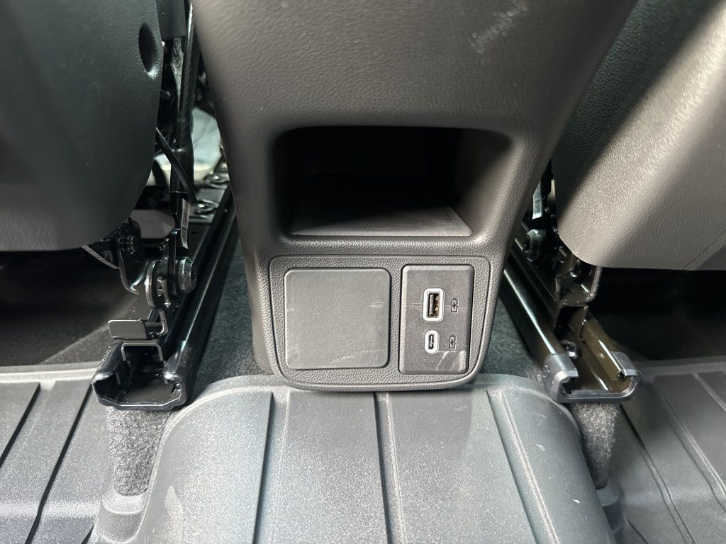 2026 Buick Encore GX Sport Touring Image 37 of 51