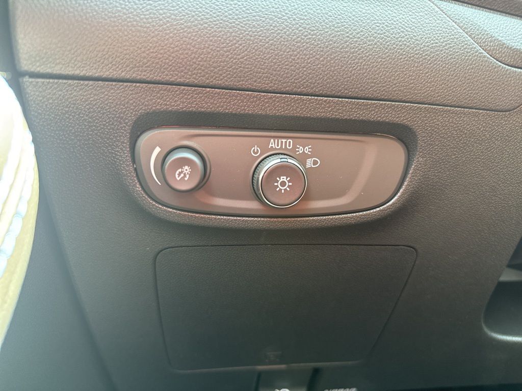 2026 Buick Encore GX Sport Touring Image 47 of 51