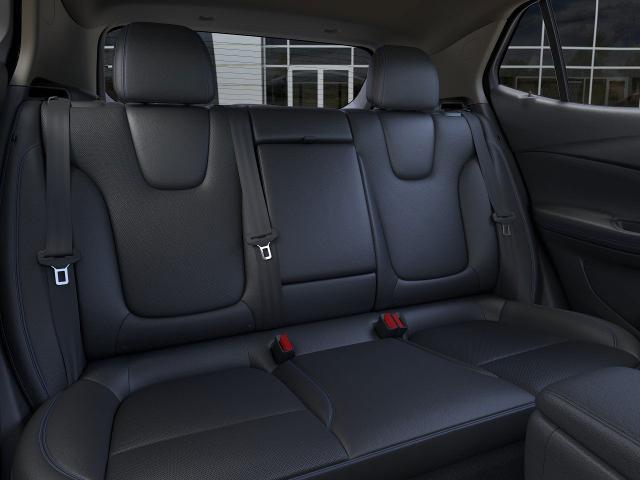 Vehicle image 17 of 24