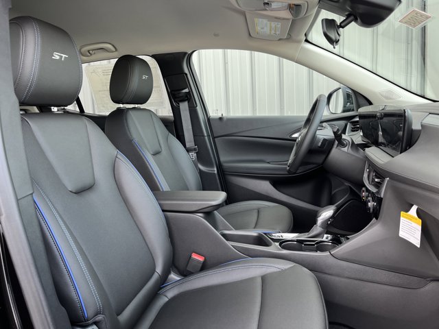 2026 Buick Encore GX Sport Touring Image 17 of 48
