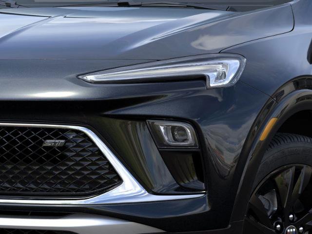 Vehicle image 11 of 24