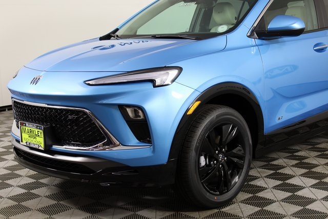 2026 Buick Encore GX Sport Touring Image 3 of 41