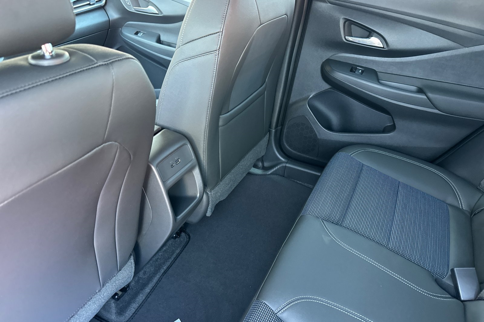 2026 Buick Envista Preferred Image 7 of 32