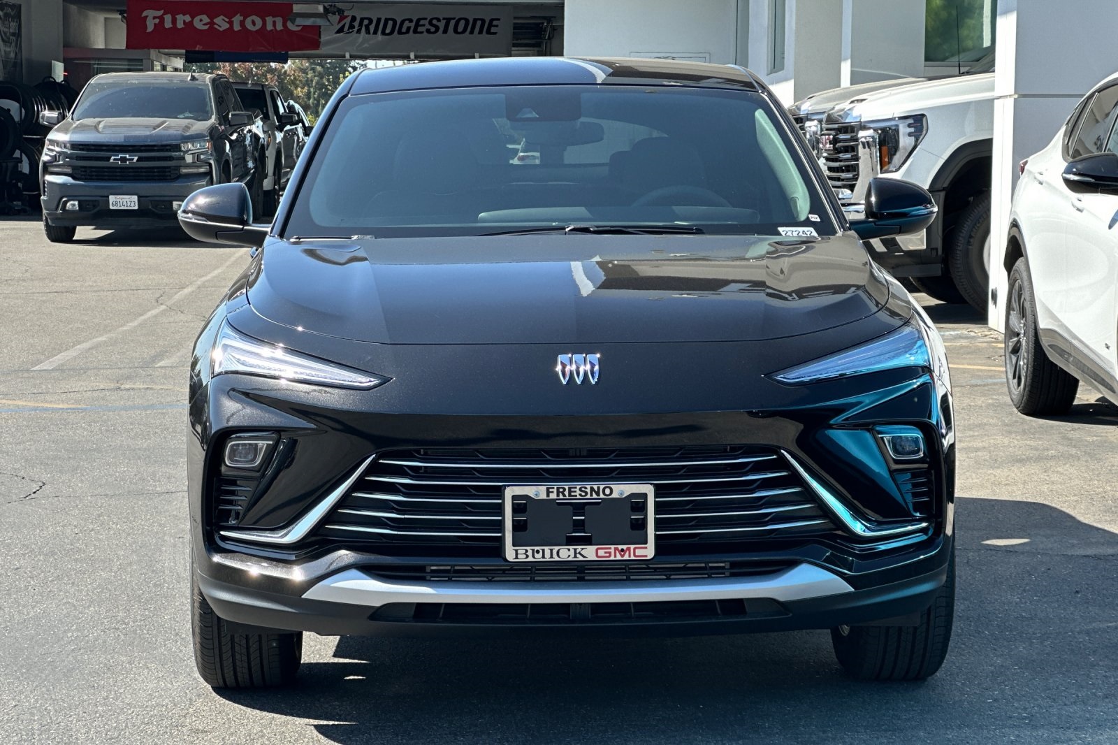 2026 Buick Envista Preferred Image 2 of 32