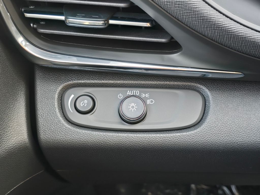2026 Buick Envista Preferred Image 27 of 30