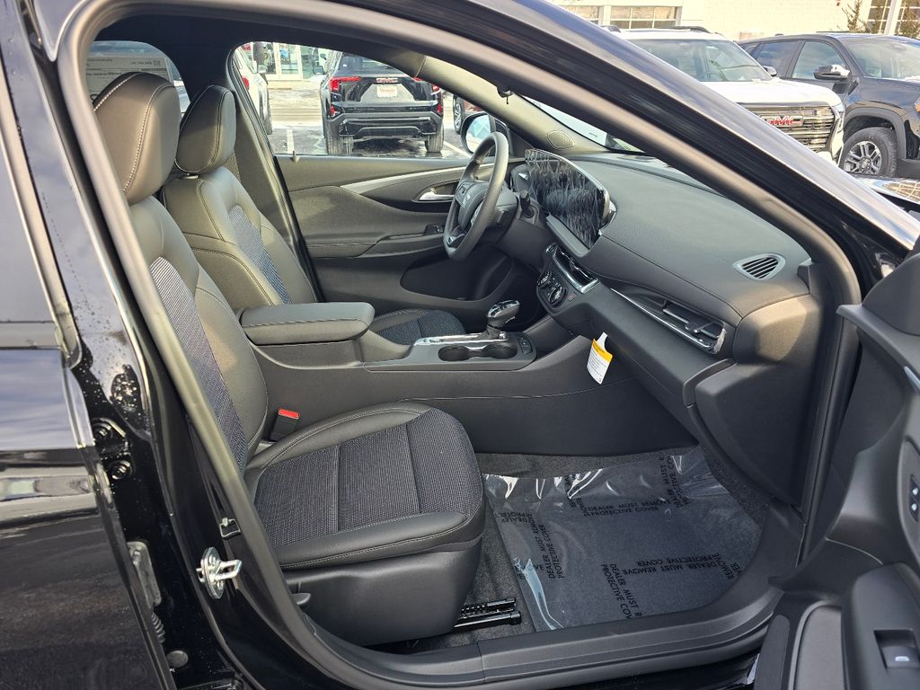 2026 Buick Envista Preferred Image 14 of 30