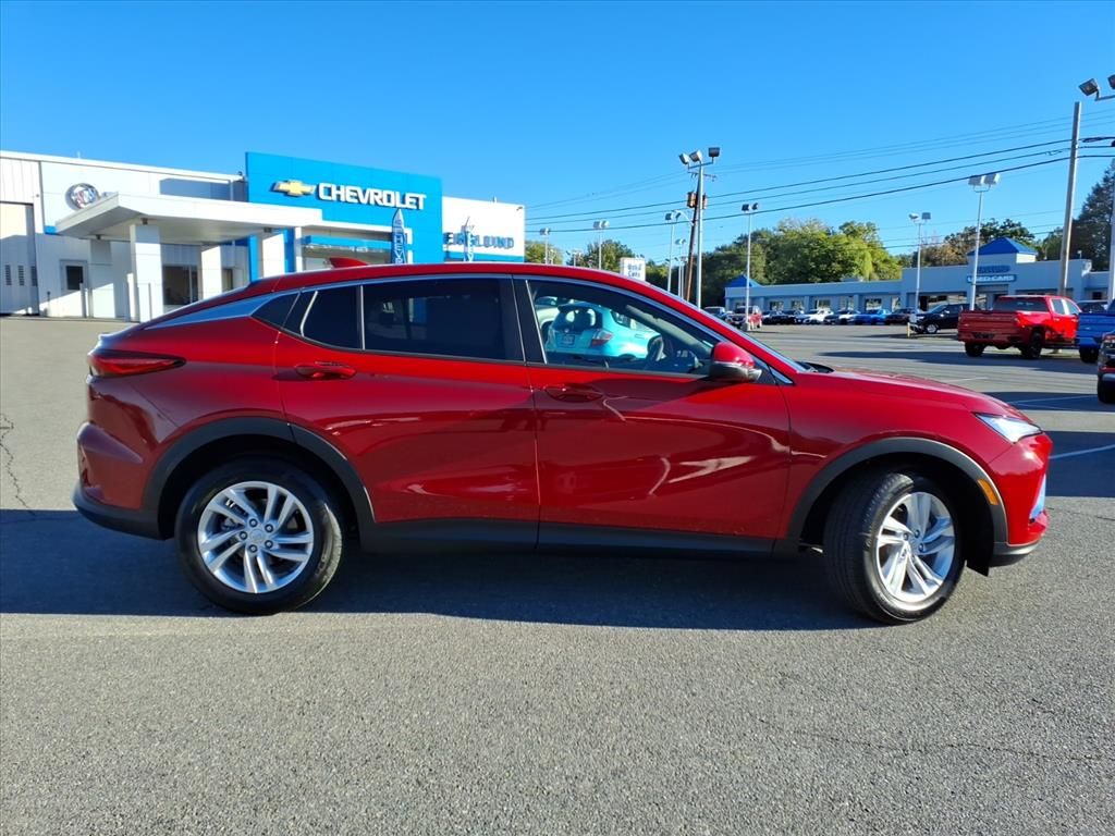 2026 Buick Envista Preferred Image 3 of 16