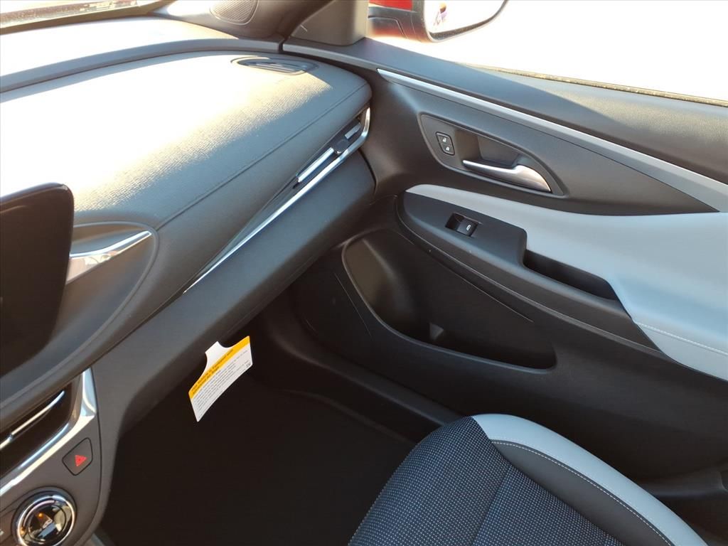 2026 Buick Envista Preferred Image 8 of 16