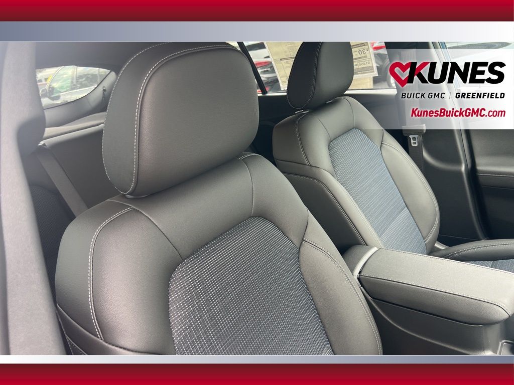 2026 Buick Envista Preferred Image 12 of 50