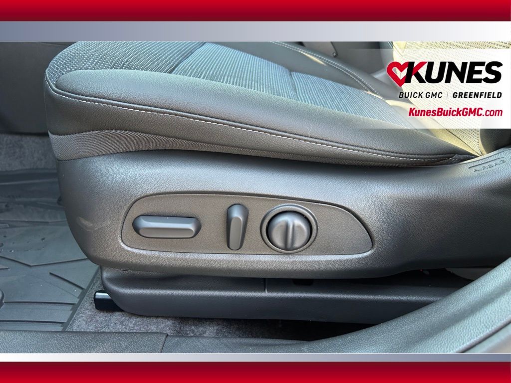 2026 Buick Envista Preferred Image 28 of 42