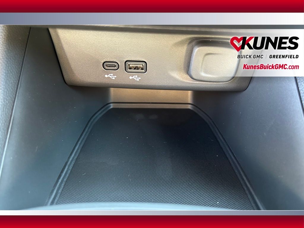 2026 Buick Envista Preferred Image 41 of 42