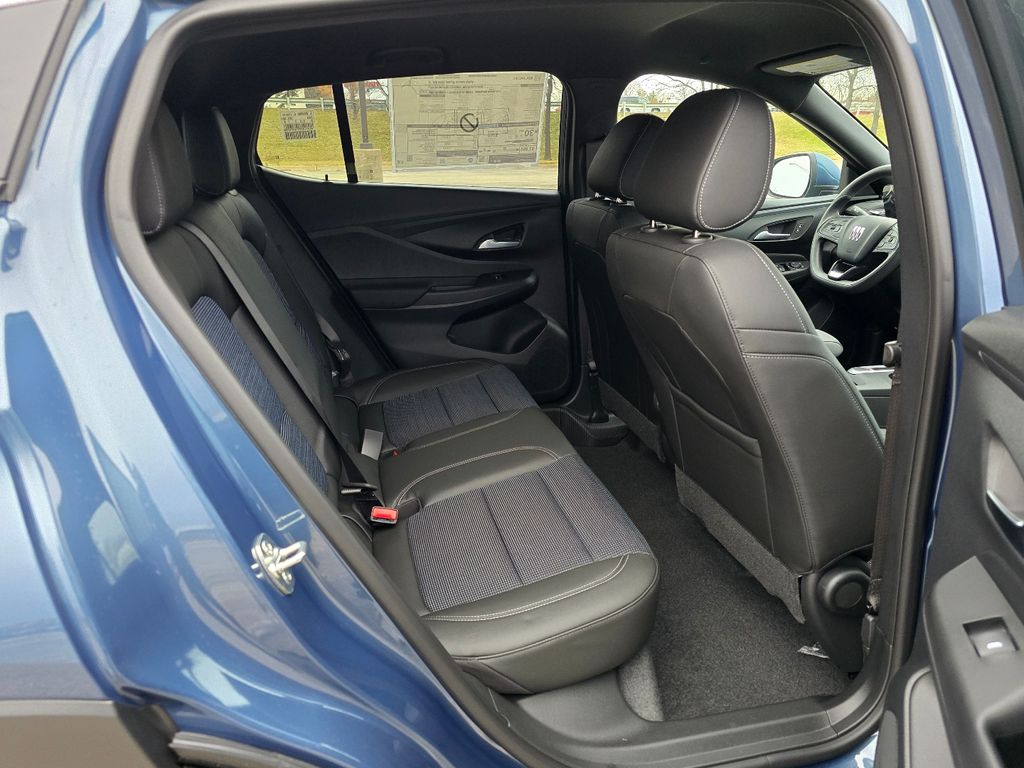 2026 Buick Envista Preferred Image 14 of 31
