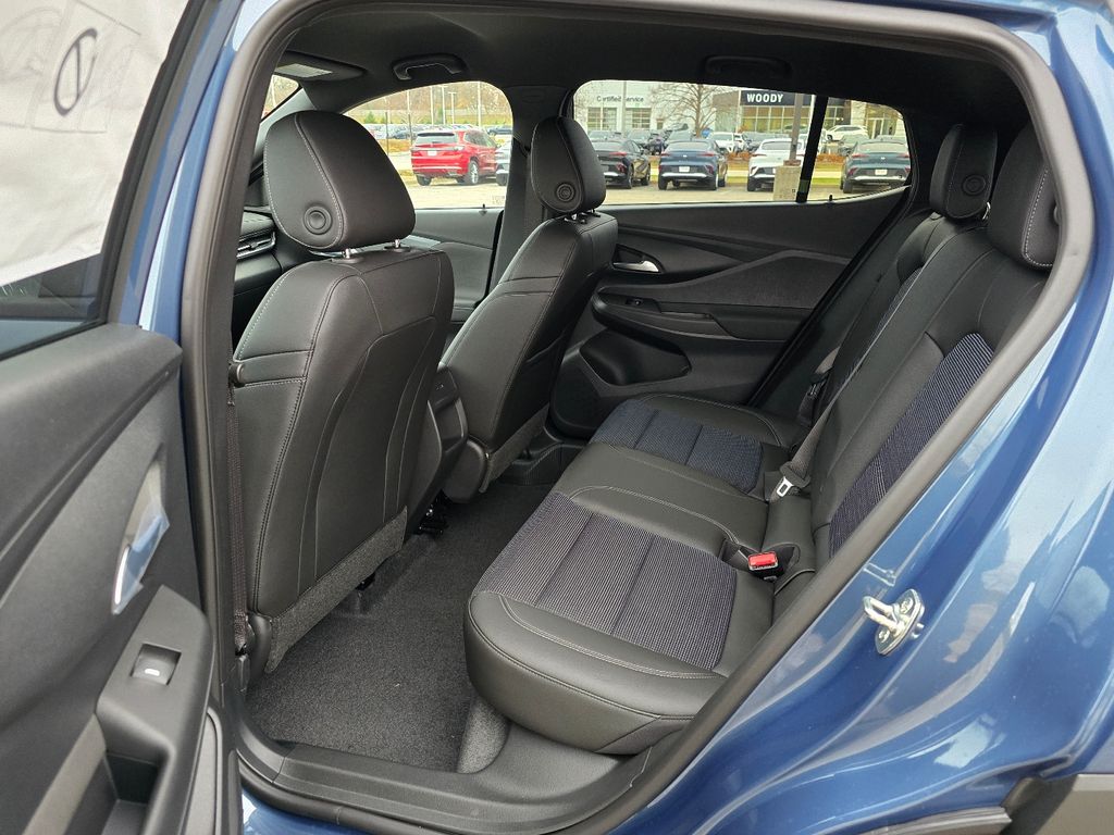2026 Buick Envista Preferred Image 12 of 31