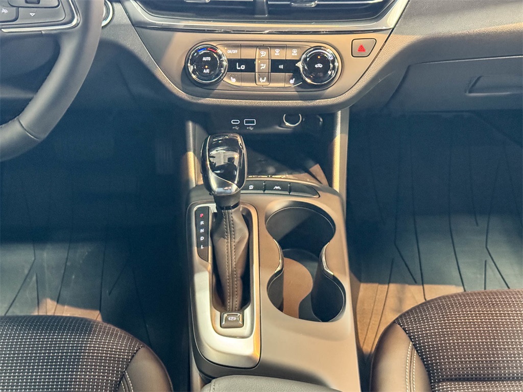 2026 Buick Envista Preferred Image 33 of 45