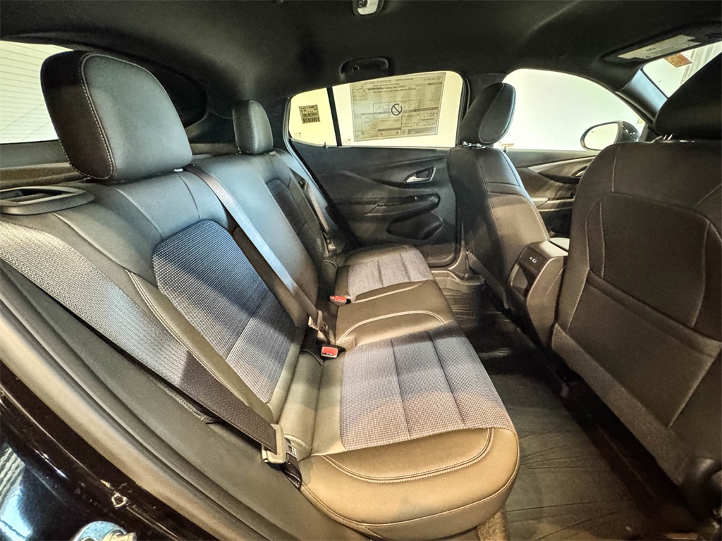2026 Buick Envista Preferred Image 16 of 45