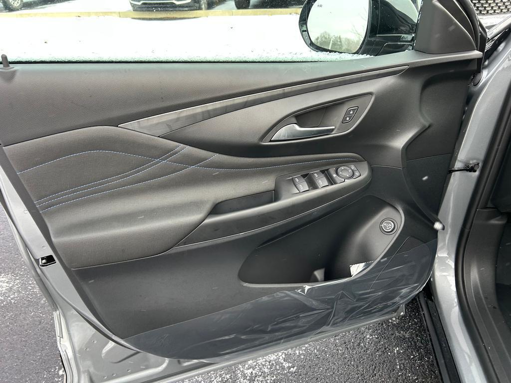 2026 Buick Envista Sport Touring Image 14 of 20