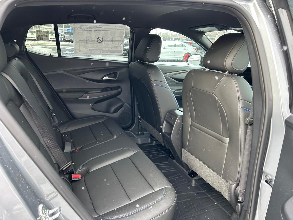 2026 Buick Envista Sport Touring Image 8 of 20