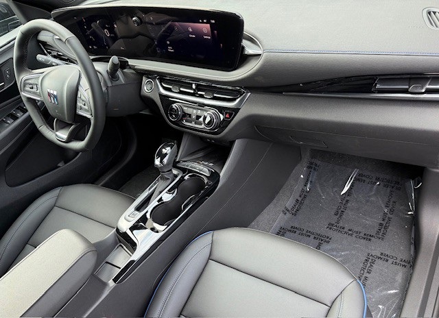 2026 Buick Envista Sport Touring Image 17 of 36
