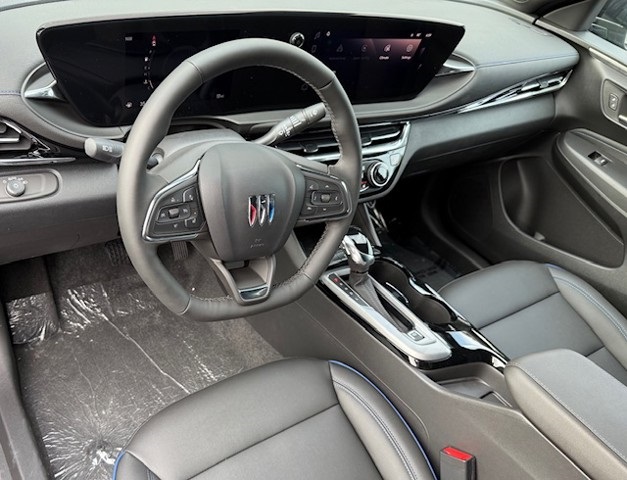 2026 Buick Envista Sport Touring Image 18 of 36