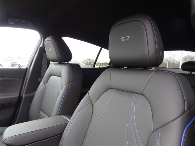 2026 Buick Envista Sport Touring Image 13 of 27