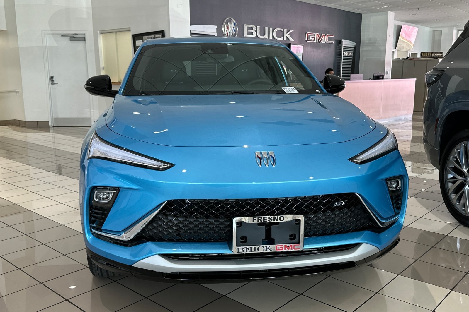 2026 Buick Envista Sport Touring Image 2 of 29