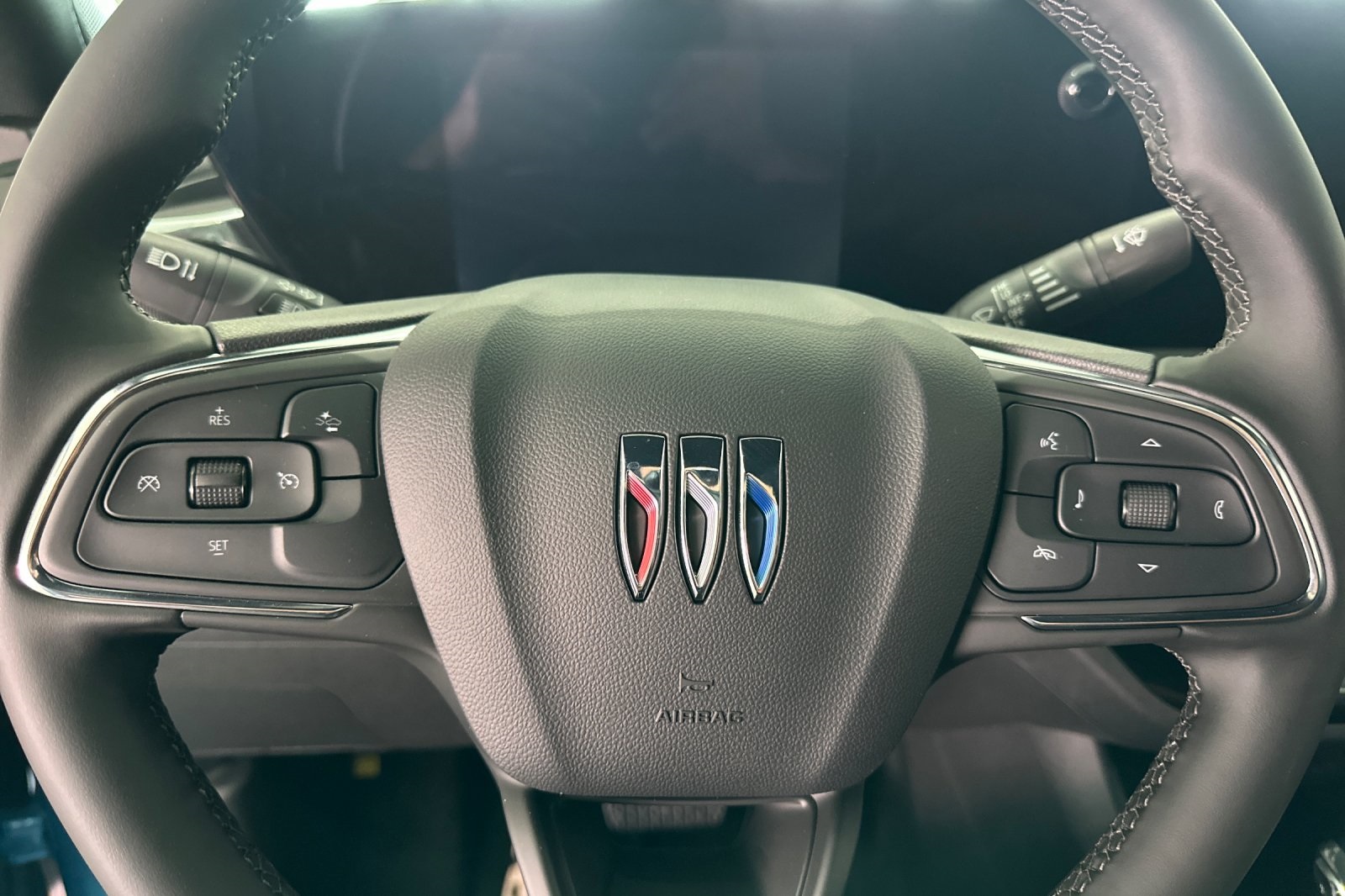 2026 Buick Envista Sport Touring Image 16 of 29