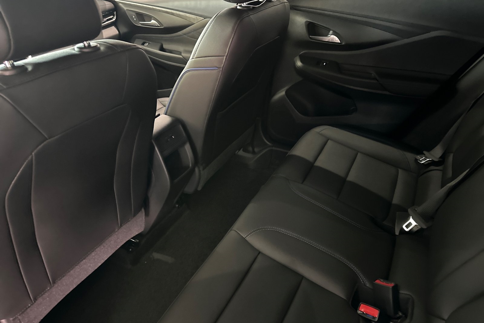 2026 Buick Envista Sport Touring Image 8 of 29