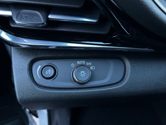 2026 Buick Envista Sport Touring Image 19 of 29