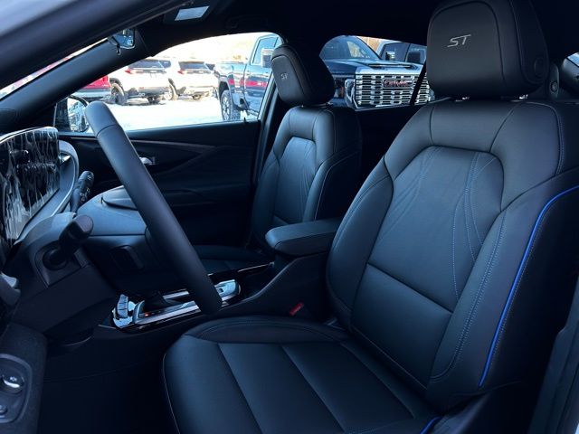 2026 Buick Envista Sport Touring Image 11 of 29