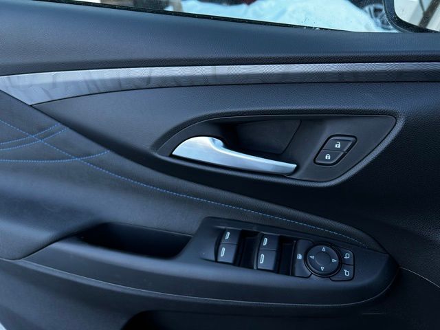 2026 Buick Envista Sport Touring Image 17 of 29