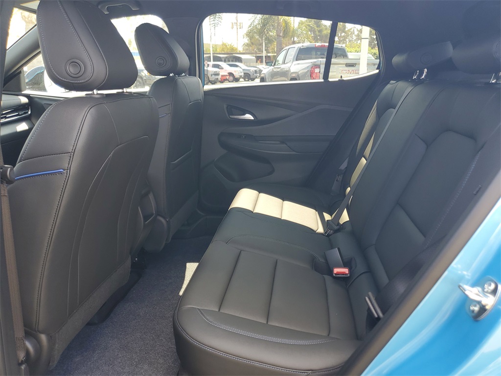 2026 Buick Envista Sport Touring Image 8 of 17